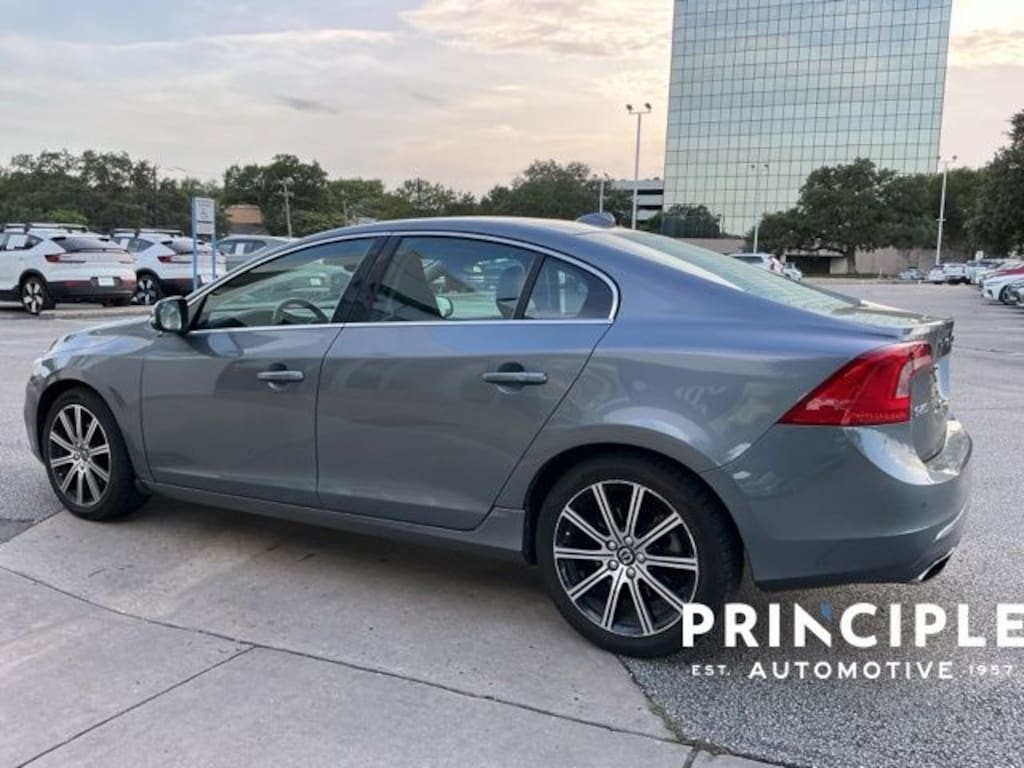 Used 2017 Volvo S60 Inscription T5 Platinum Sedan