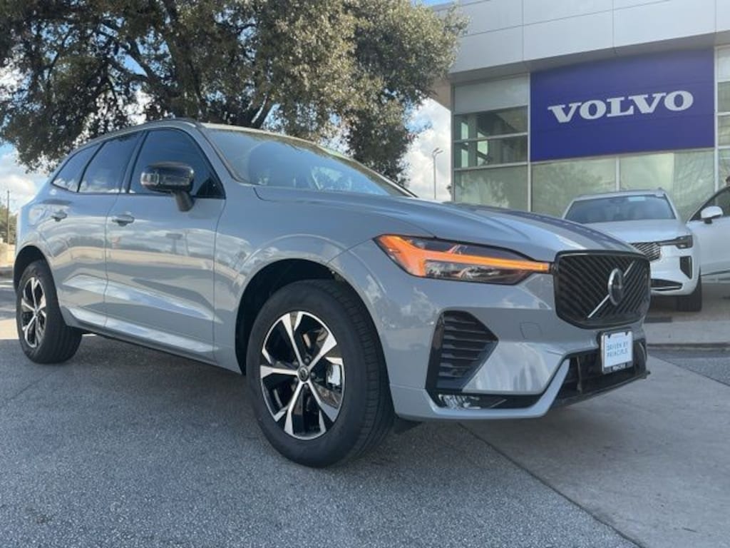 New 2026 Volvo XC60 B5 Core SUV