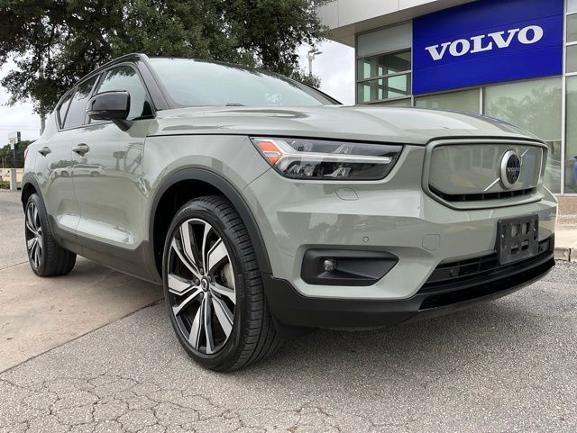 2021 Volvo XC40 P8 Recharge AWD's photo