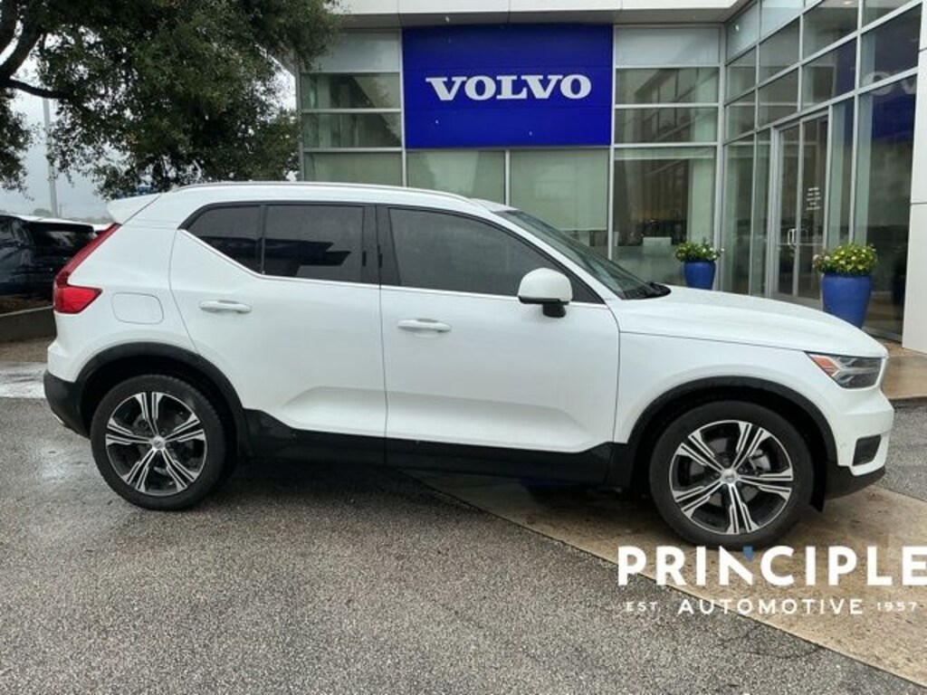 Used 2019 Volvo XC40 T4 Inscription SUV