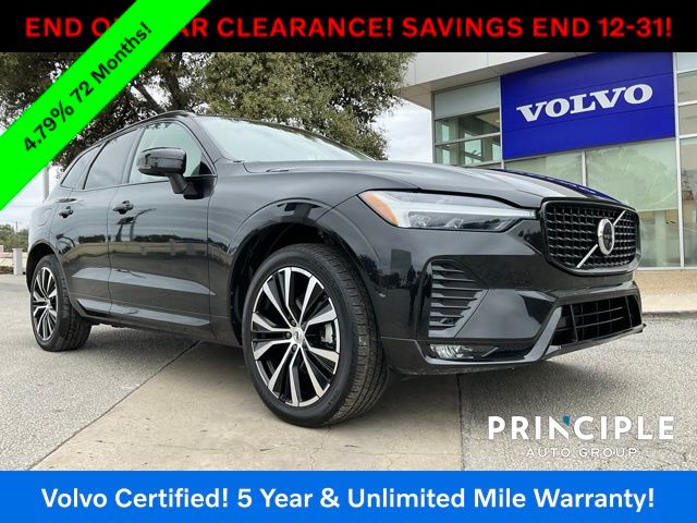 2023 Volvo XC60 Plus's photo