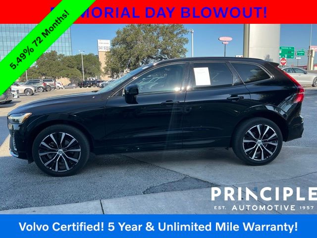 2023 Volvo XC60 B5 Plus Dark Theme FWD's photo