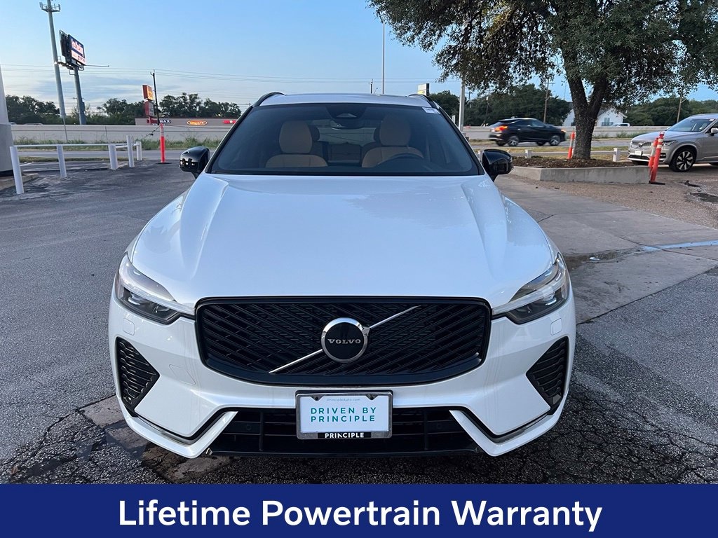 New 2026 Volvo XC60 B5 Core SUV