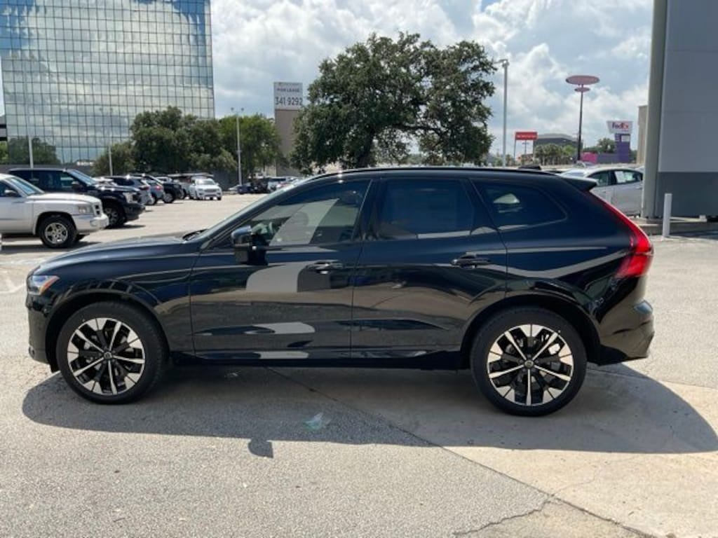New 2026 Volvo XC60 B5 Plus SUV