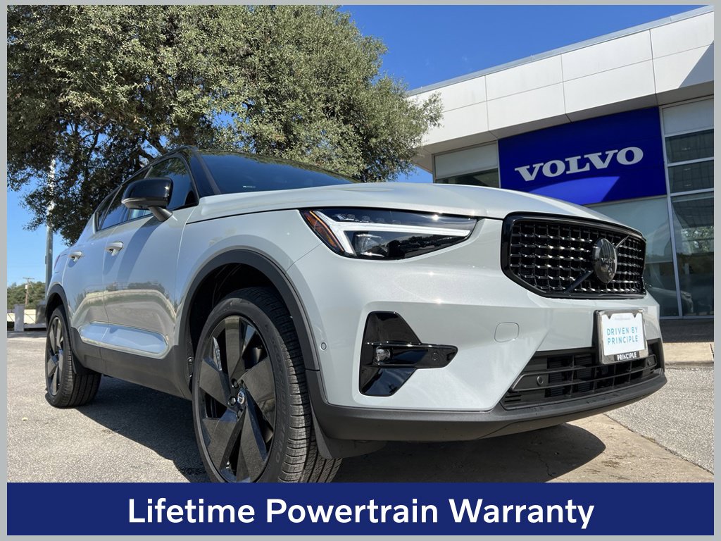 2026 Volvo XC40