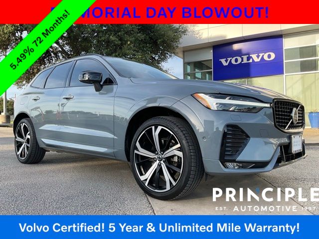 2023 Volvo XC60 B5 Ultimate Dark Theme AWD's photo