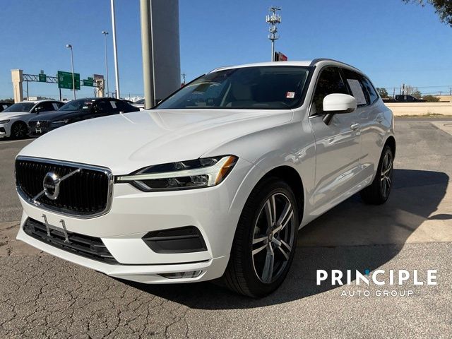 2021 Volvo XC60 T5 Momentum photo 3