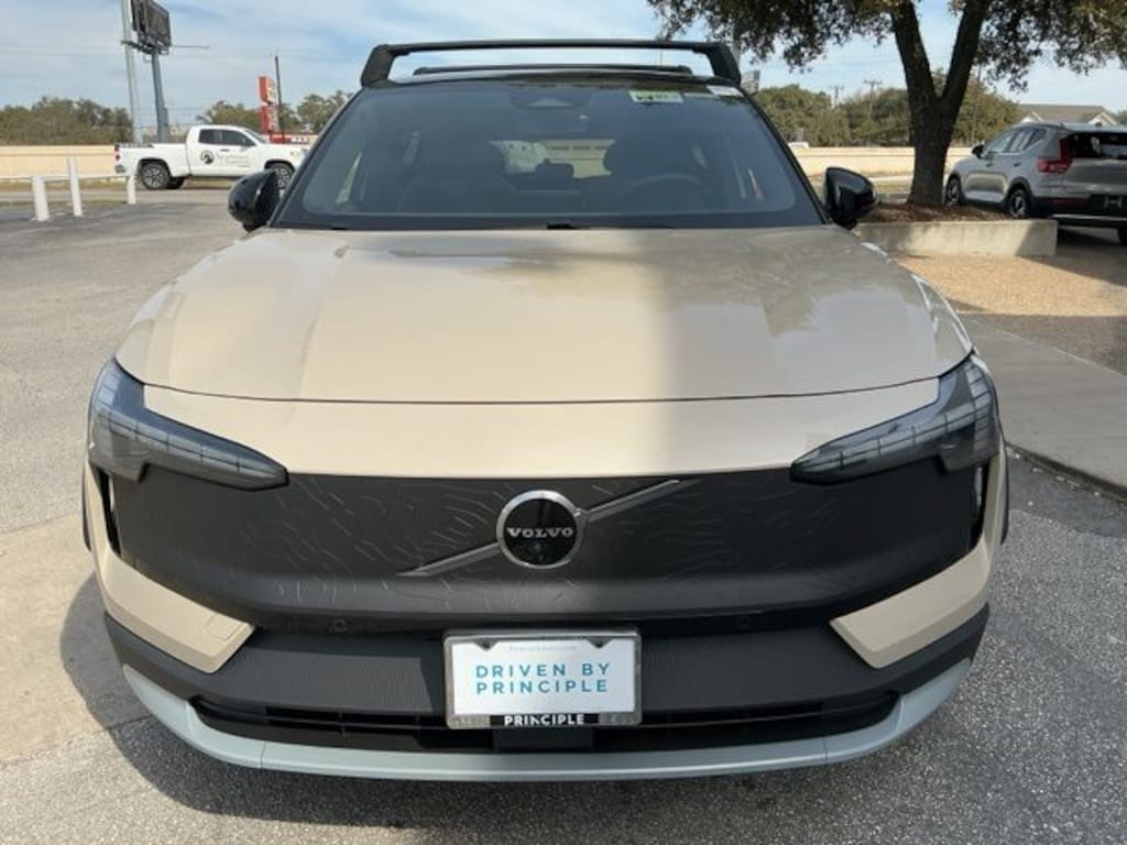 New 2026 Volvo EX30 Cross Country Ultra SUV