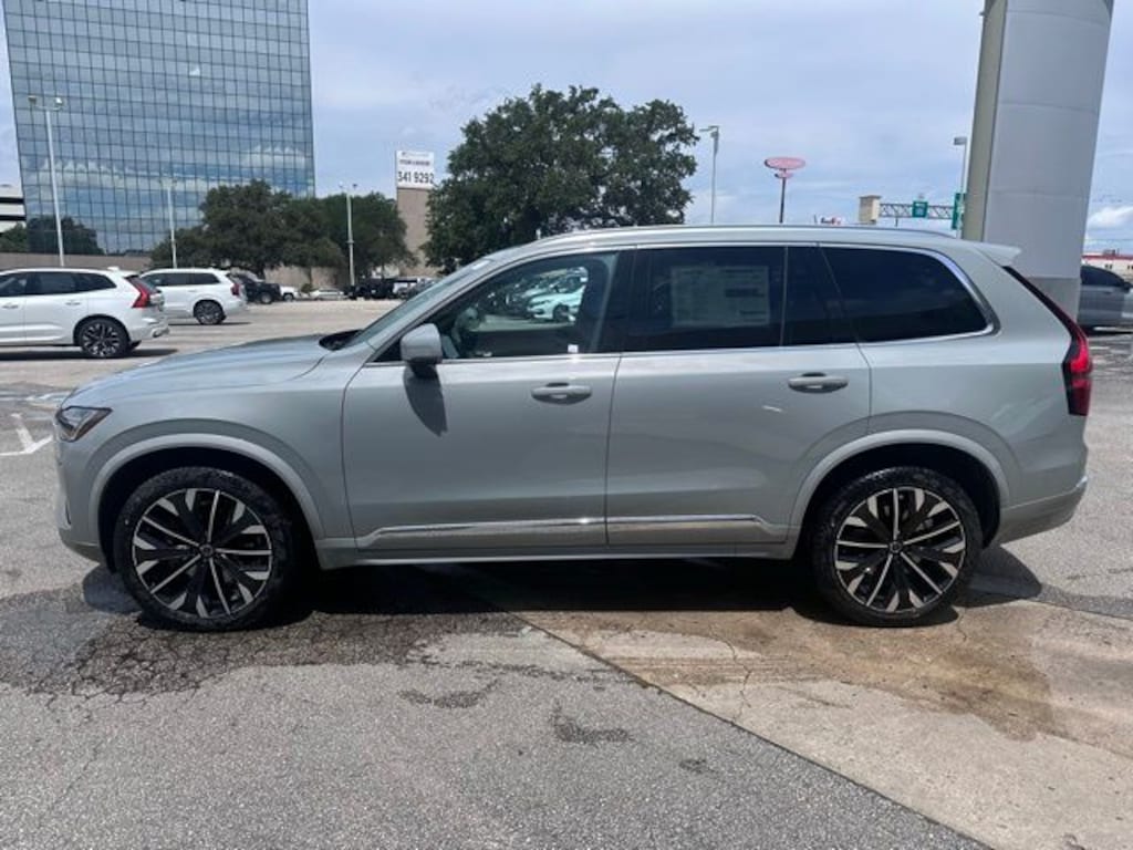 New 2026 Volvo XC90 B5 Core SUV