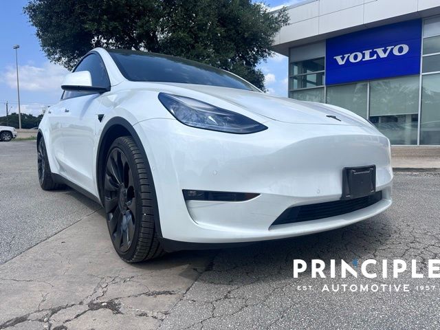 2022 Tesla Model Y Performance Dual Motor All-Wheel Drive's photo