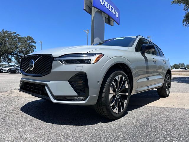 2026 Volvo XC60 B5 Plus photo 3