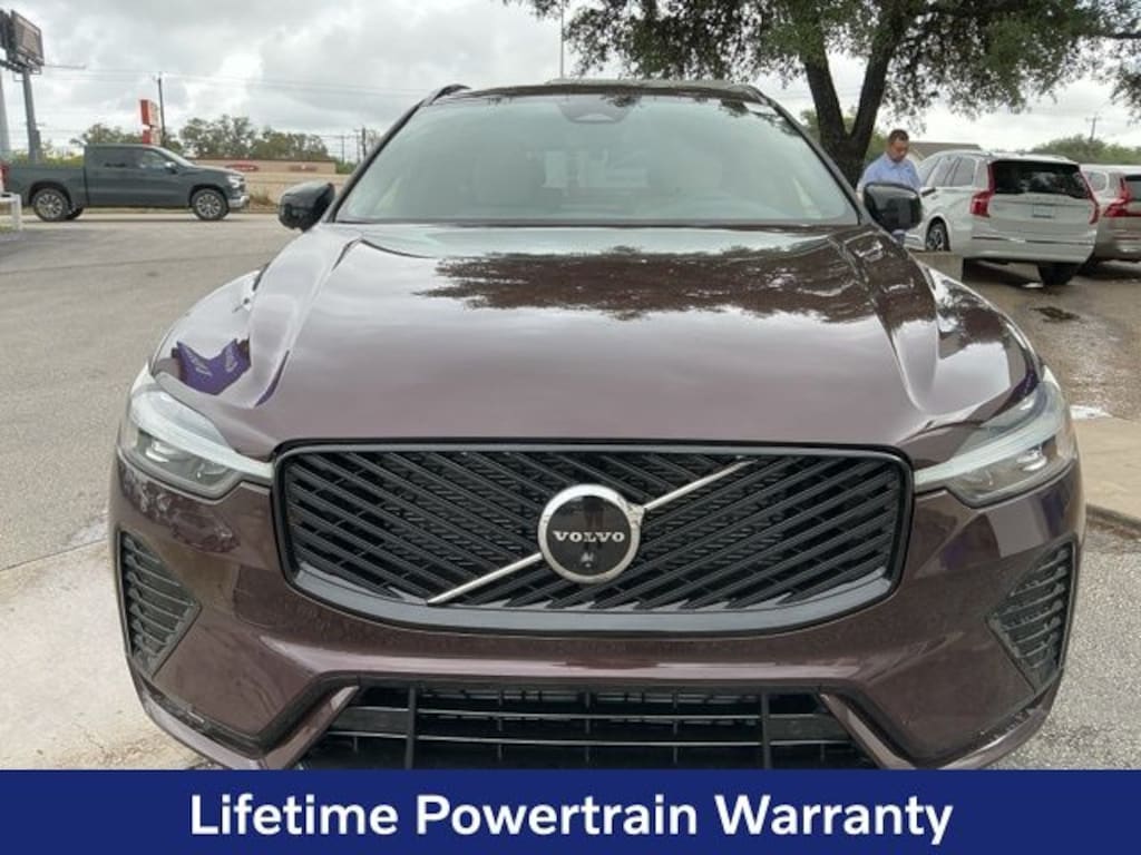 New 2026 Volvo XC60 B5 Plus SUV