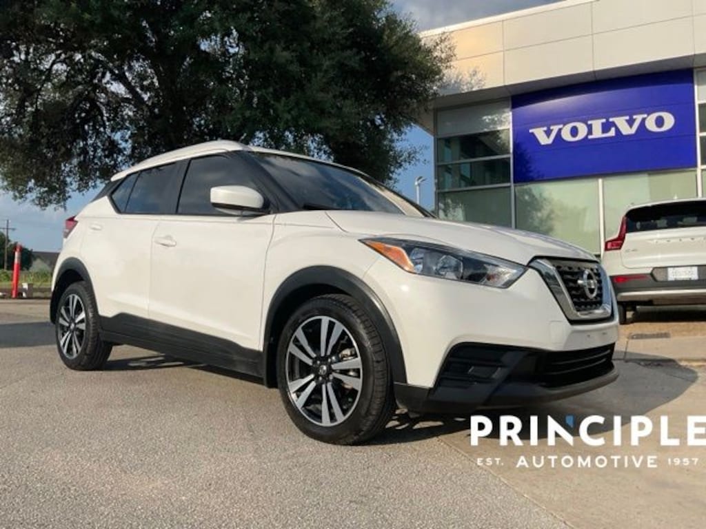 Used 2018 Nissan Kicks SV SUV