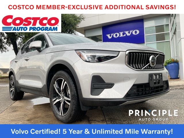 2025 Volvo XC40 B5 Core
