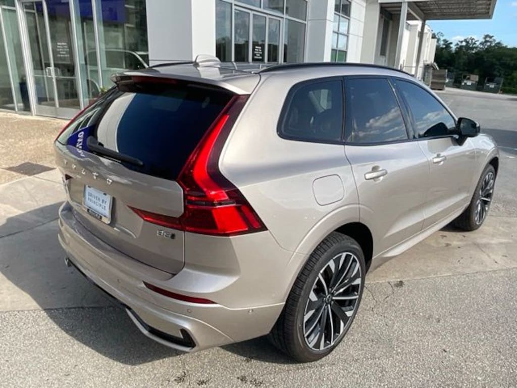 New 2026 Volvo XC60 B5 Ultra SUV