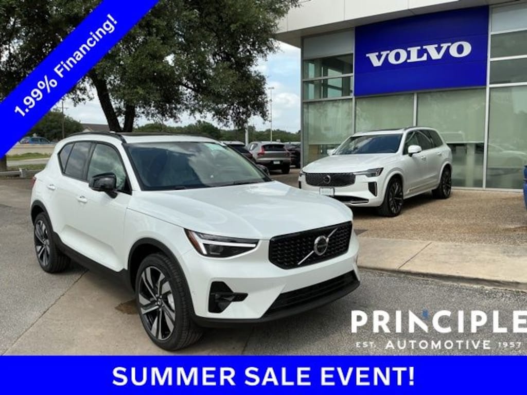New 2026 Volvo XC40 B5 Ultra SUV