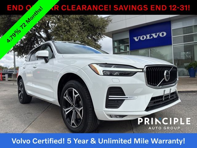 2022 Volvo XC60 Momentum's photo