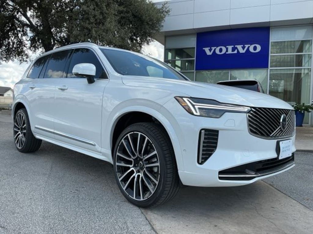 New 2026 Volvo XC90 B6 Plus 7-Seater SUV