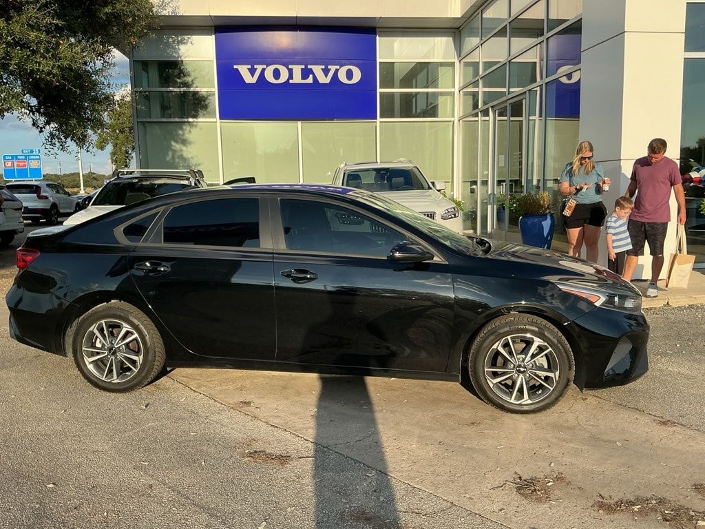 Used 2023 Kia Forte LXS Sedan