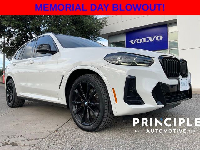 2023 BMW X3 sDrive30i's photo