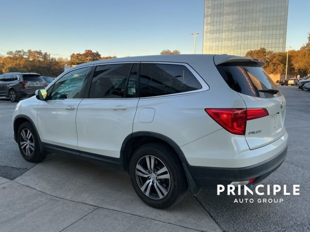 Used 2017 Honda Pilot EX SUV