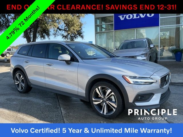 2025 Volvo V60 Cross Country