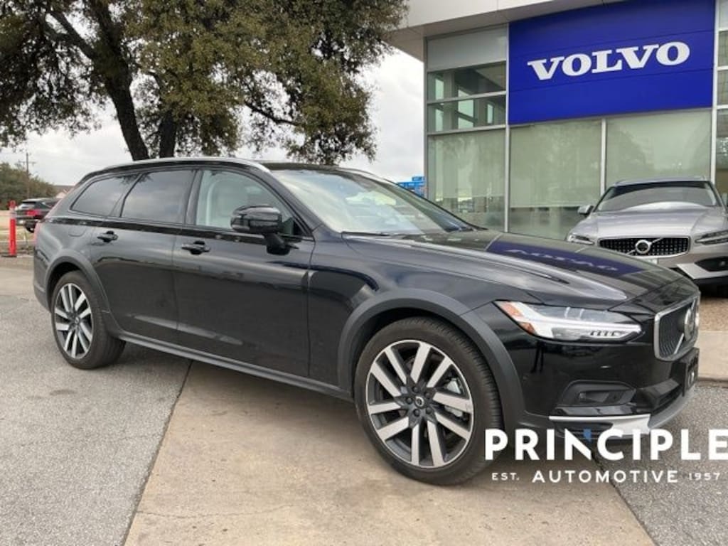 Used 2024 Volvo V90 Cross Country B6 Wagon