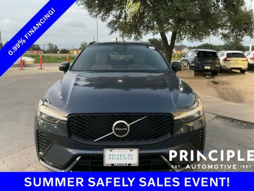 New 2026 Volvo XC60 B5 Core SUV