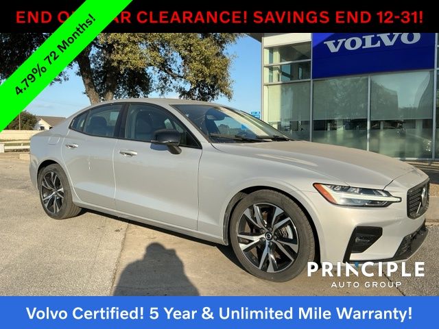 2024 Volvo S60 Core's photo