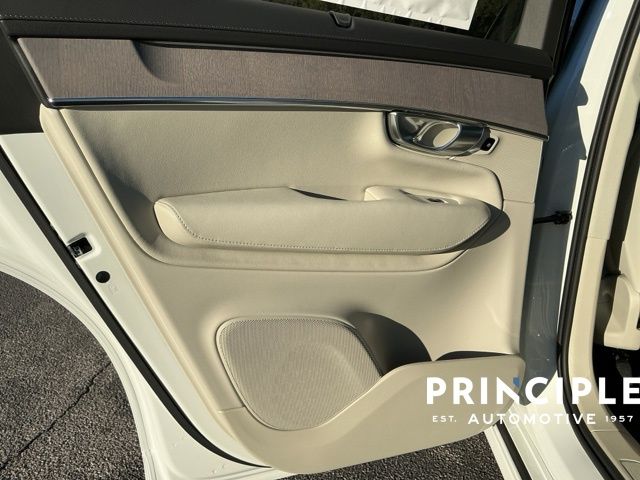 2026 Volvo XC90 Ultra - Photo 26