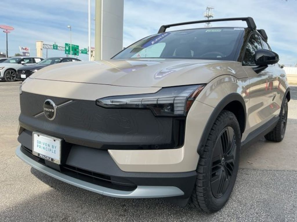 New 2026 Volvo EX30 Cross Country Ultra SUV