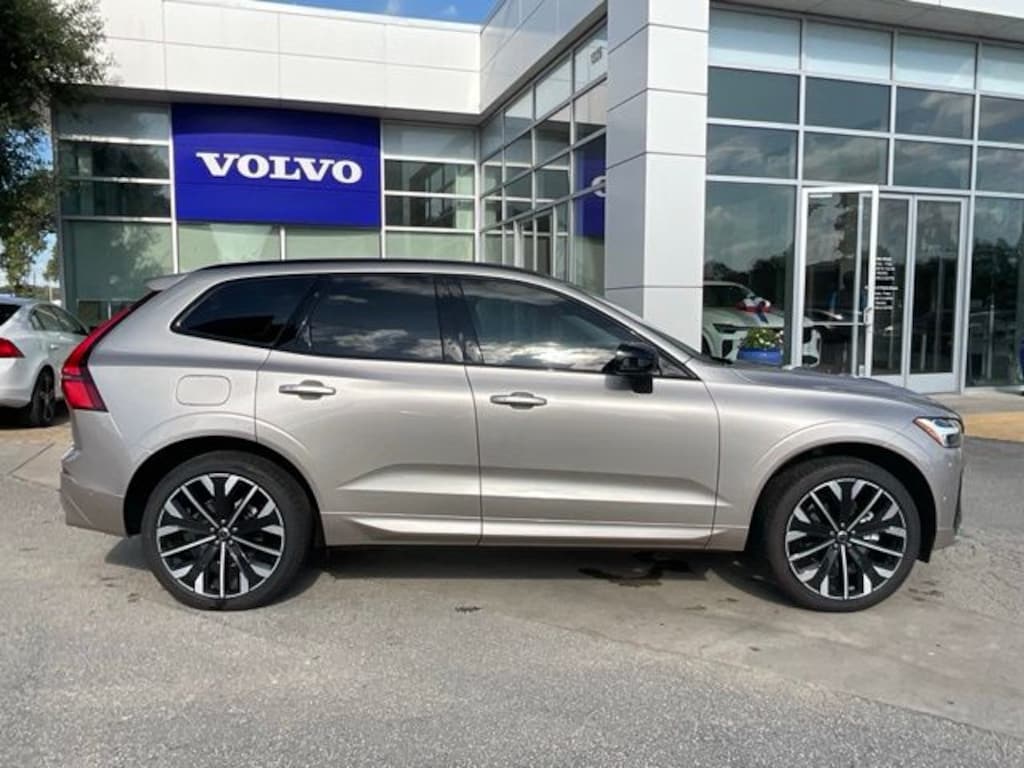 New 2026 Volvo XC60 B5 Ultra SUV