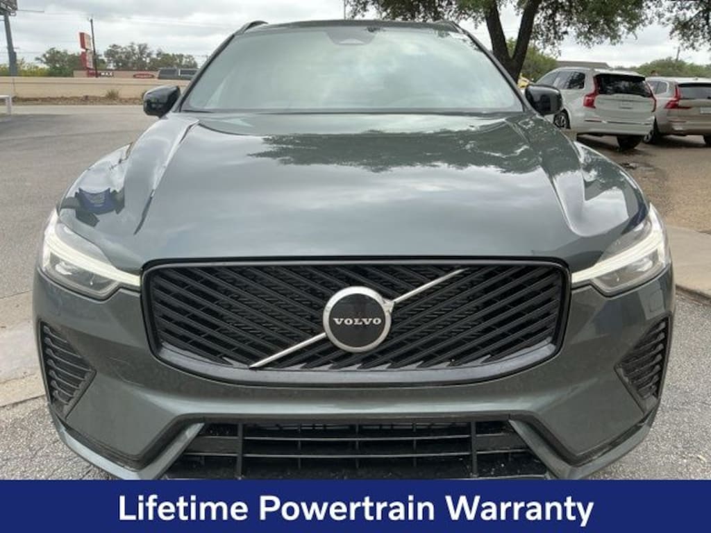 New 2026 Volvo XC60 B5 Core SUV