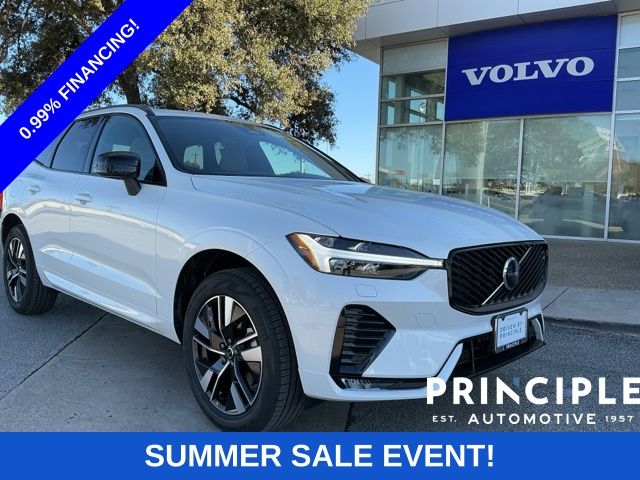 2026 Volvo XC60 B5 Core Dark AWD's photo