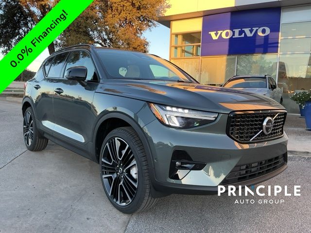 2026 Volvo XC40 Plus's photo