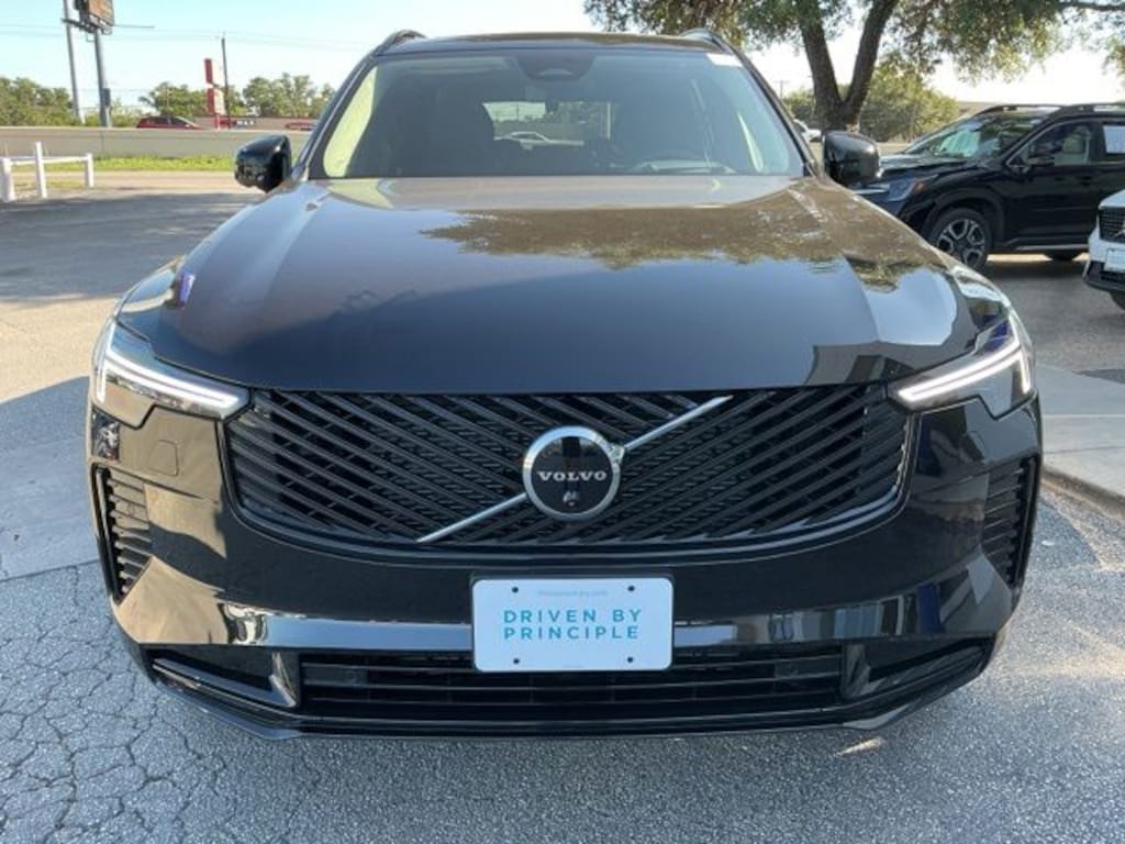 New 2026 Volvo XC90 B6 Ultra Dark Theme 7-Seater SUV