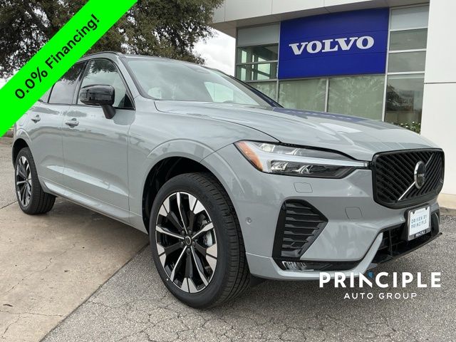 2026 Volvo XC60 Plus's photo