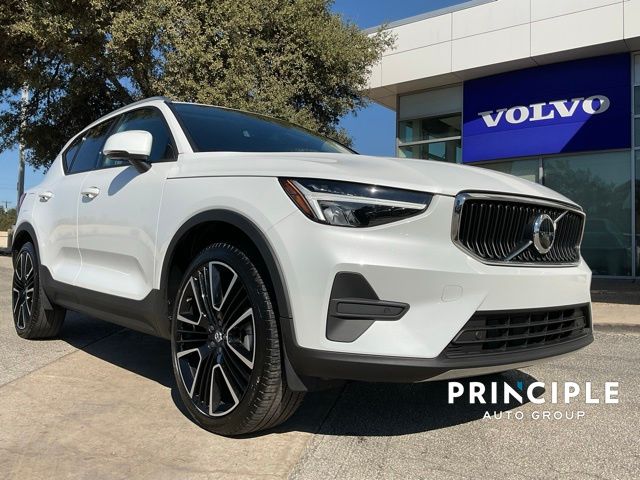 2023 Volvo XC40