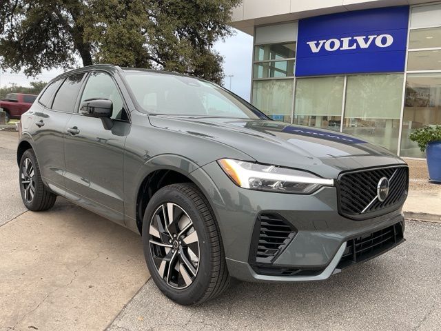 2026 Volvo XC60 T8 Core Dark AWD's photo