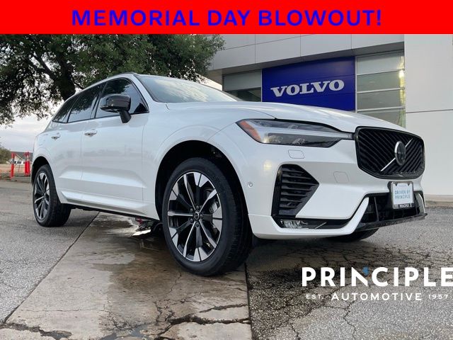 2026 Volvo XC60 B5 Plus Dark AWD's photo