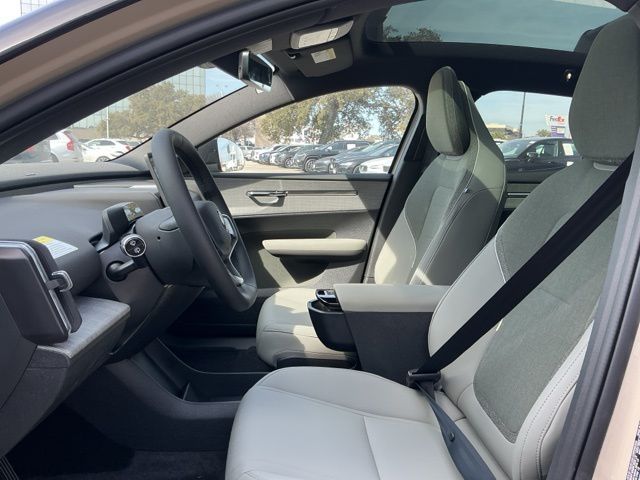 2026 Volvo EX30 Ultra - Photo 22