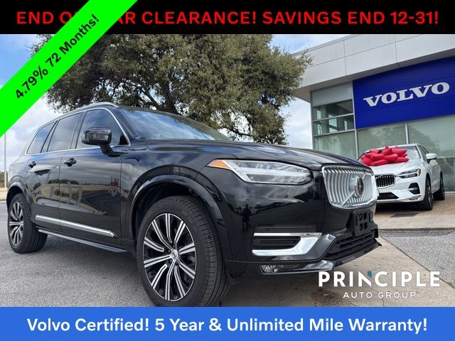 2025 Volvo XC90 Core's photo