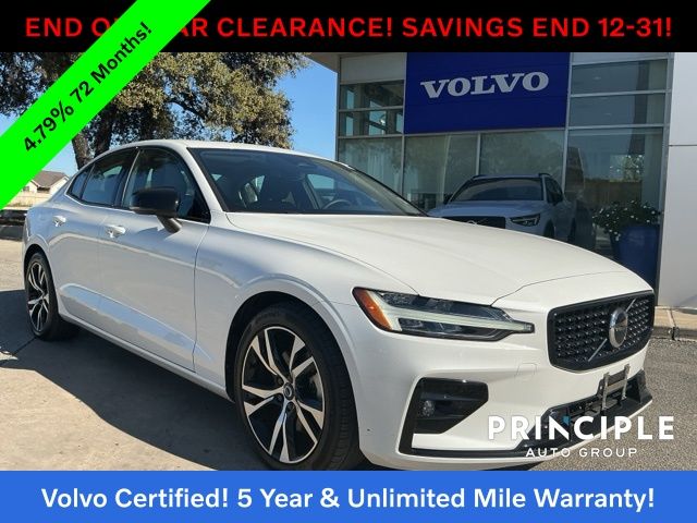 2024 Volvo S60 Core's photo