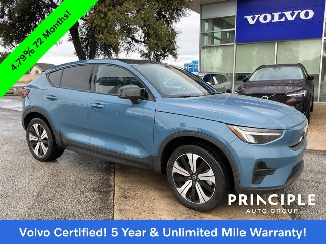 2023 Volvo C40 Core's photo