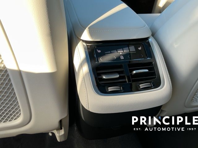 2026 Volvo XC90 Ultra - Photo 28