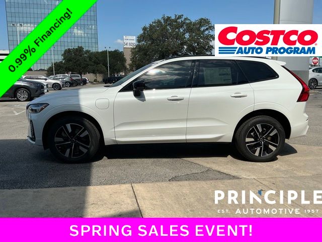 2026 Volvo XC60 T8 Core Dark AWD's photo