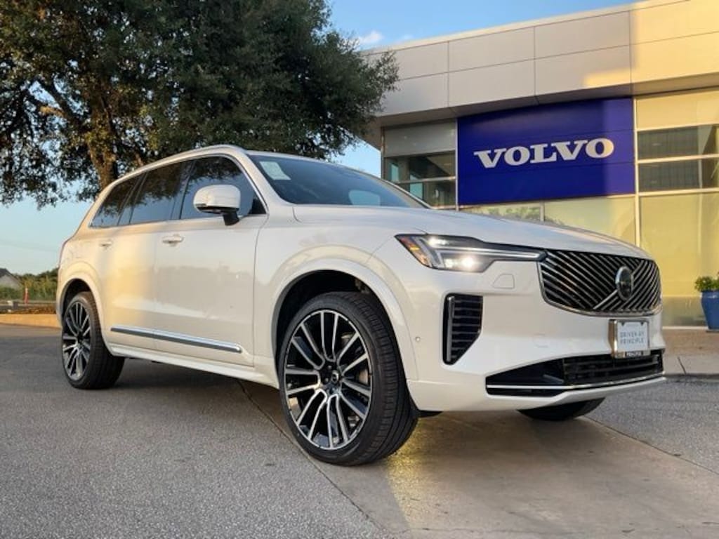 New 2026 Volvo XC90 B6 Plus 7-Seater SUV