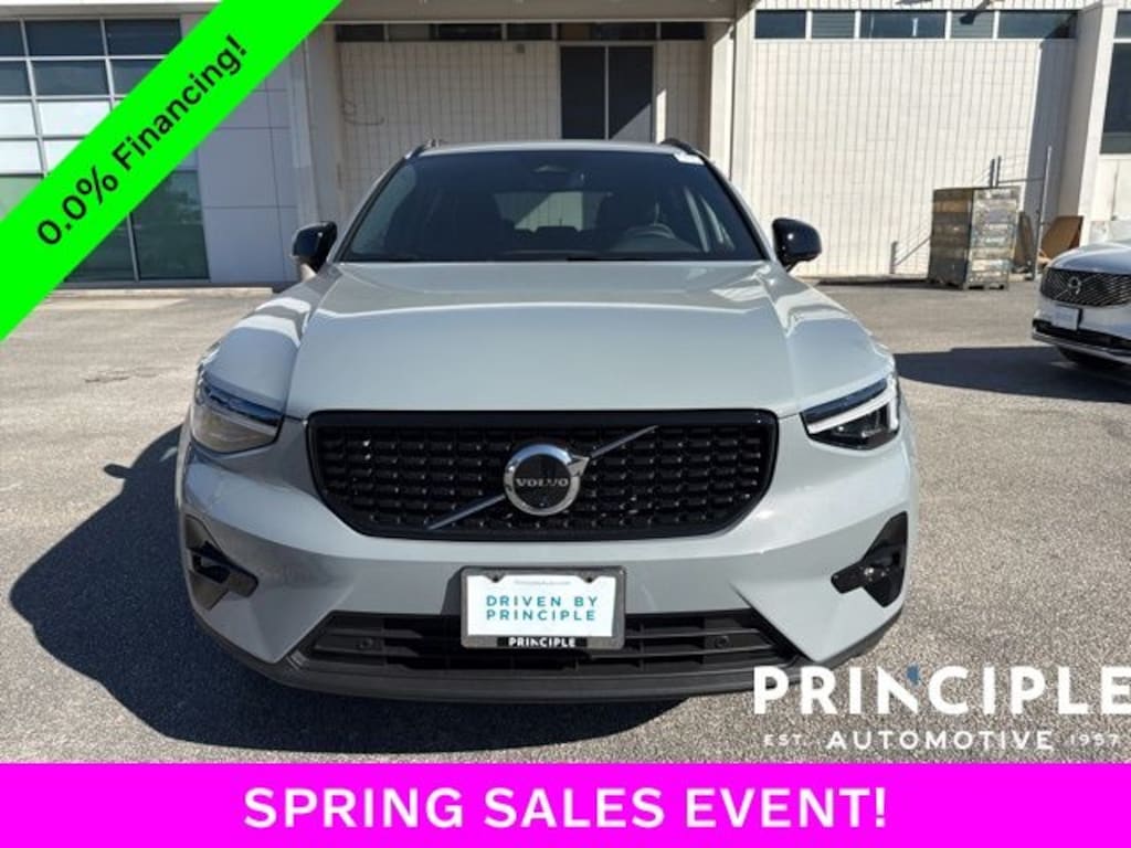 New 2026 Volvo XC40 B5 Ultra SUV