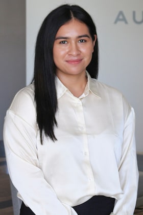 Staff member Elisa D. from 9cd62548bf8e