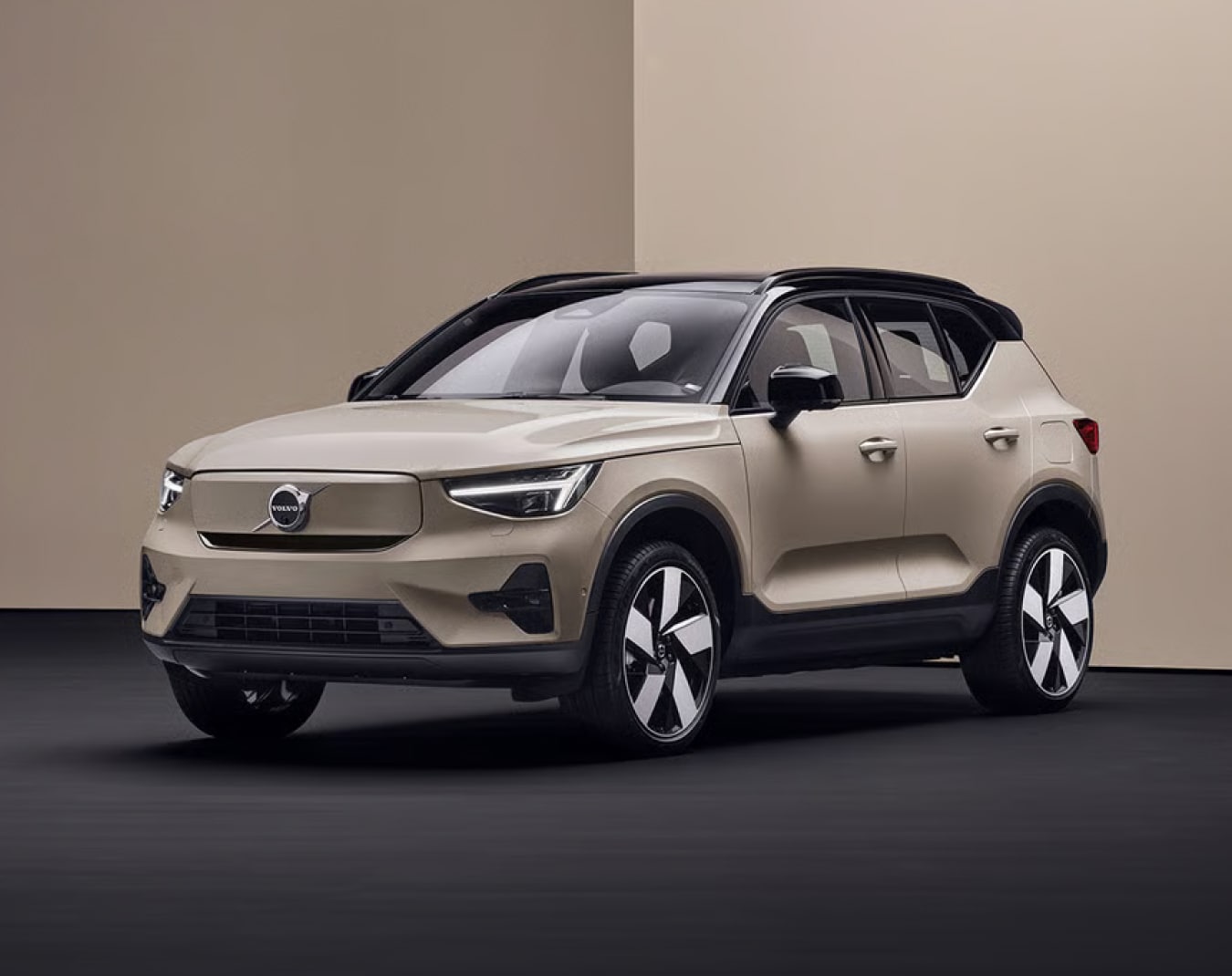 Volvo EX40 vs. Hyundai IONIQ 5 Specs